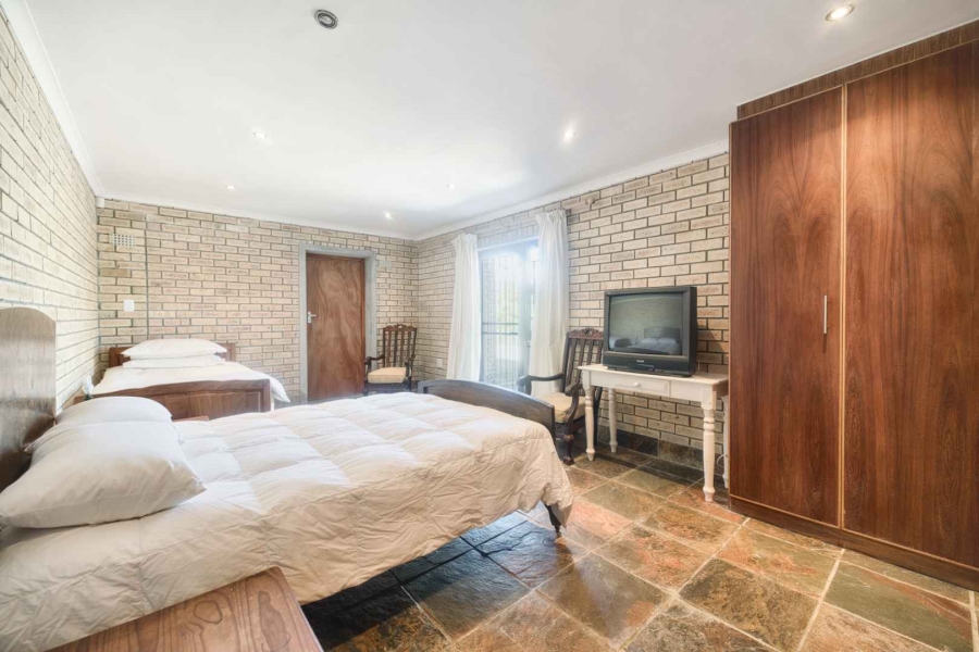 4 Bedroom Property for Sale in Pearly Beach Western Cape